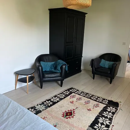 Maison De Charme Dans Le Vieux Homestay *