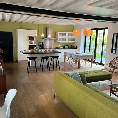 Homestay Maison De Charme Dans Le Vieux