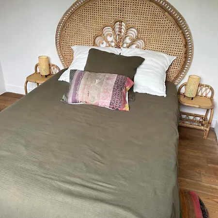 Maison De Charme Dans Le Vieux Homestay *