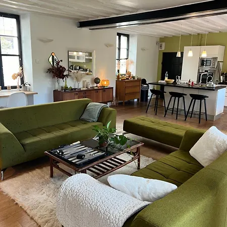 Homestay Maison De Charme Dans Le Vieux Marly-le-Roi