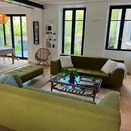Maison De Charme Dans Le Vieux Marly-le-Roi